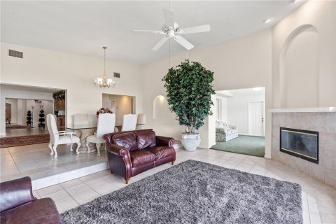 House in Mascotte, Florida 5 bedrooms, 454.01 sq.m. № 1789439 - photo 26