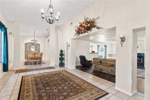 House in Mascotte, Florida 5 bedrooms, 454.01 sq.m. № 1789439 - photo 6