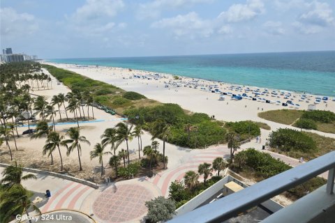 Condominio en venta en Miami Beach, Florida, 2 dormitorios, 120.68 m2 № 1862176 - foto 21