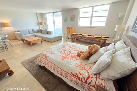 Condominio en venta en Miami Beach, Florida, 2 dormitorios, 120.68 m2 № 1862176 - foto 10