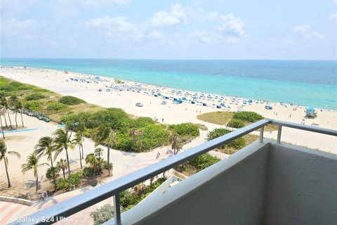 Condominio en venta en Miami Beach, Florida, 2 dormitorios, 120.68 m2 № 1862176 - foto 2