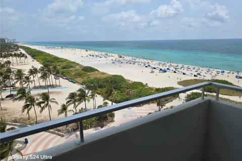 Condominio en venta en Miami Beach, Florida, 2 dormitorios, 120.68 m2 № 1862176 - foto 20