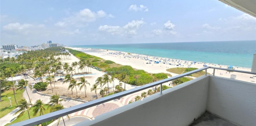 Condominio en Miami Beach, Florida, 2 dormitorios  № 1862176
