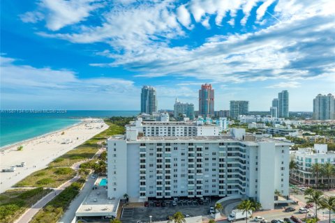 Condominio en venta en Miami Beach, Florida, 2 dormitorios, 120.68 m2 № 1862176 - foto 5