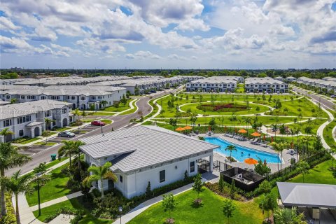 Adosado en venta en Homestead, Florida, 3 dormitorios, 149.57 m2 № 1799188 - foto 8