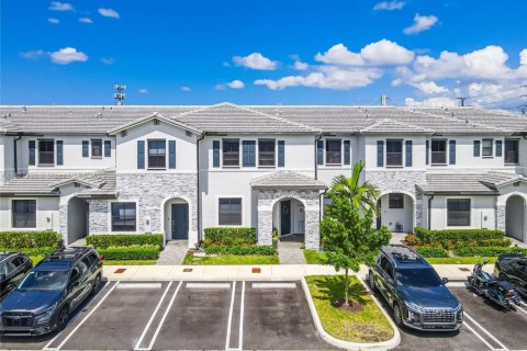 Adosado en venta en Homestead, Florida, 3 dormitorios, 149.57 m2 № 1799188 - foto 1