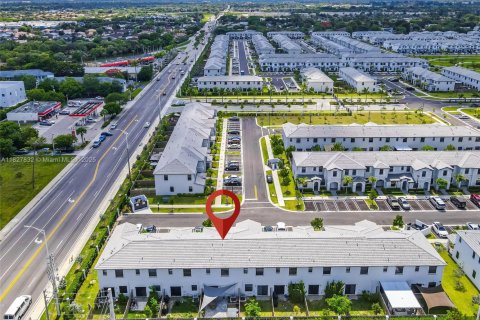 Adosado en venta en Homestead, Florida, 3 dormitorios, 149.57 m2 № 1799188 - foto 5