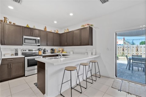 Adosado en venta en Homestead, Florida, 3 dormitorios, 149.57 m2 № 1799188 - foto 18