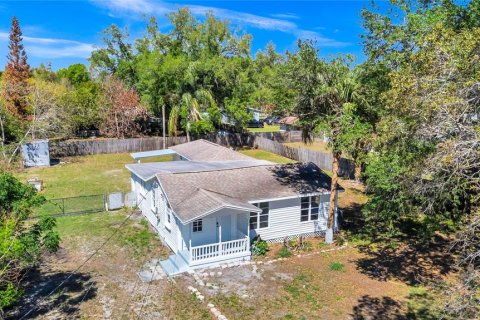House in Orlando, Florida 4 bedrooms, 147.53 sq.m. № 2123398 - photo 3
