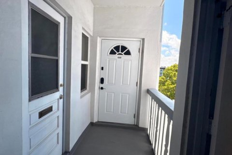 Copropriété à louer à Dania Beach, Floride: 2 chambres, 94.76 m2 № 2085348 - photo 3