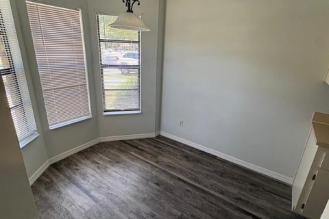 Townhouse in Kissimmee, Florida 2 bedrooms, 105.35 sq.m. № 2242329 - photo 4