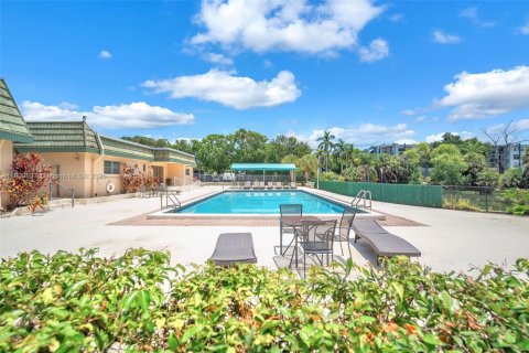 Condominio en alquiler en Hollywood, Florida, 2 dormitorios, 105.07 m2 № 1952089 - foto 26