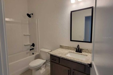 House in Ocala, Florida 4 bedrooms, 187.66 sq.m. № 2234408 - photo 24