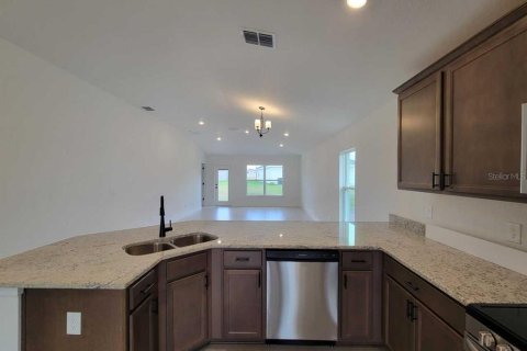 House in Ocala, Florida 4 bedrooms, 187.66 sq.m. № 2234408 - photo 6