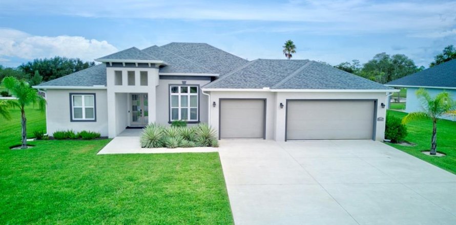 House in Sebring, Florida 3 bedrooms, 201.51 sq.m. № 1905786