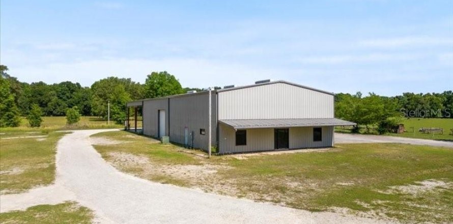 Immobilier commercial à High Springs, Floride 615.66 m2 № 2287128