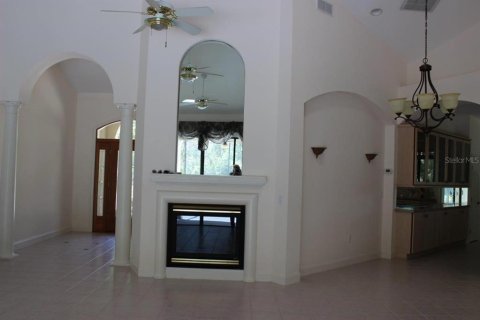Villa ou maison à louer à Ocala, Floride: 3 chambres, 212.28 m2 № 2413713 - photo 2