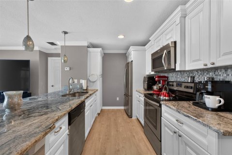 Condominio en venta en New Port Richey, Florida, 2 dormitorios, 98.48 m2 № 2221236 - foto 24