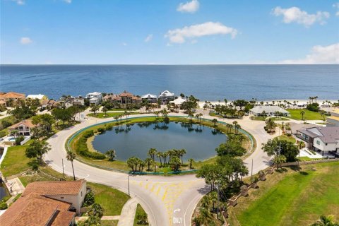 Condominio en venta en New Port Richey, Florida, 2 dormitorios, 98.48 m2 № 2221236 - foto 5