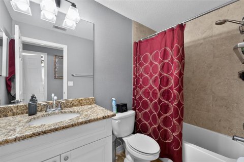 Condominio en venta en New Port Richey, Florida, 2 dormitorios, 98.48 m2 № 2221236 - foto 11