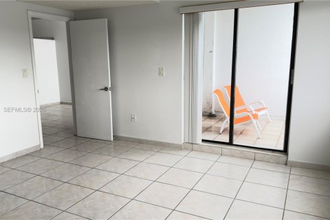 Купить кондоминиум в Санни-Айлс-Бич, Флорида 3 спальни, 232.26м2, № 2009598 - фото 30