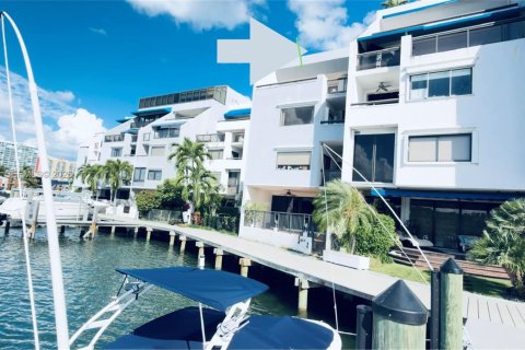 Купить кондоминиум в Санни-Айлс-Бич, Флорида 3 спальни, 232.26м2, № 2009598 - фото 4