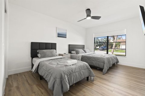 Villa ou maison à vendre à Port St. Lucie, Floride: 5 chambres, 183.39 m2 № 2190851 - photo 14