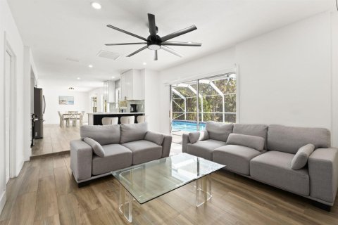 Villa ou maison à vendre à Port St. Lucie, Floride: 5 chambres, 183.39 m2 № 2190851 - photo 23