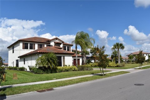 Casa en venta en Ave Maria, Florida, 5 dormitorios, 392.6 m2 № 1331077 - foto 1