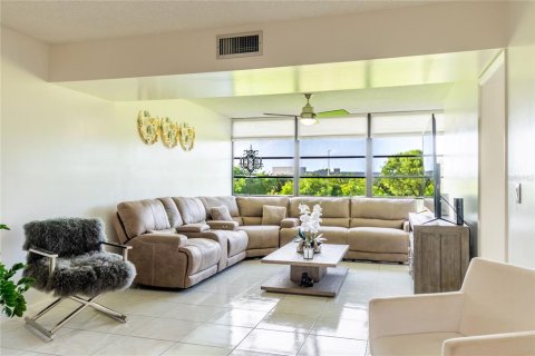 Copropriété à vendre à Davie, Floride: 2 chambres, 128.67 m2 № 2226100 - photo 13
