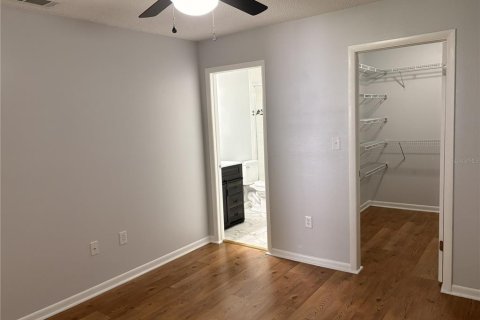 Condo in Tampa, Florida, 2 bedrooms  № 2217397 - photo 13