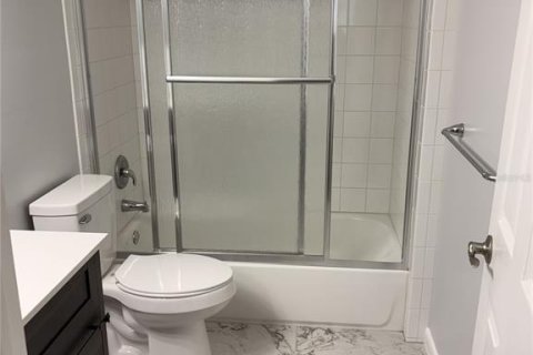 Condo in Tampa, Florida, 2 bedrooms  № 2217397 - photo 16