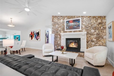 Casa en venta en Edgewater, Florida, 3 dormitorios, 255.85 m2 № 1675405 - foto 10