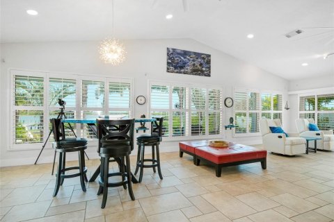 Casa en venta en Edgewater, Florida, 3 dormitorios, 255.85 m2 № 1675405 - foto 17