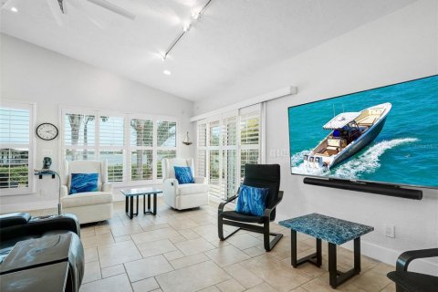 Casa en venta en Edgewater, Florida, 3 dormitorios, 255.85 m2 № 1675405 - foto 26