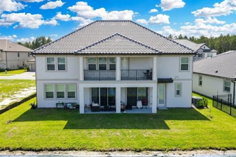 House in Wesley Chapel, Florida 6 bedrooms, 506.5 sq.m. № 2221500 - photo 26