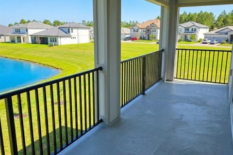 House in Wesley Chapel, Florida 6 bedrooms, 506.5 sq.m. № 2221500 - photo 30