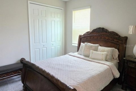 House in Wesley Chapel, Florida 6 bedrooms, 506.5 sq.m. № 2221500 - photo 22