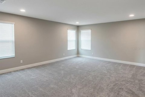 House in Wesley Chapel, Florida 6 bedrooms, 506.5 sq.m. № 2221500 - photo 21