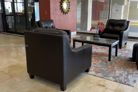 Купить кондоминиум в Санни-Айлс-Бич, Флорида 1 спальня, 65.5м2, № 1983150 - фото 18