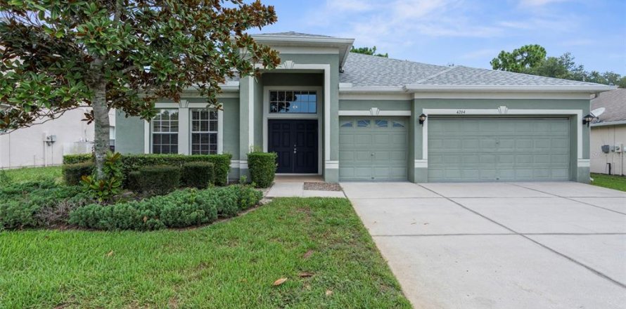 Villa ou maison à Spring Hill, Floride 4 chambres, 250.56 m2 № 1826252