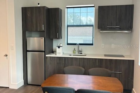 Apartamento en alquiler en Saint Petersburg, Florida, 1 dormitorio, 70.05 m2 № 1354042 - foto 8
