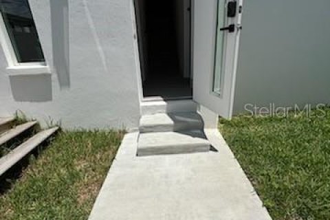 Apartamento en alquiler en Saint Petersburg, Florida, 1 dormitorio, 70.05 m2 № 1354042 - foto 5