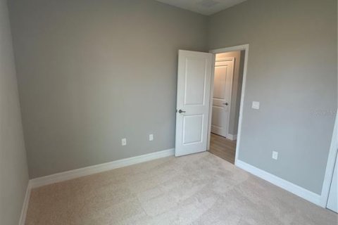 Снять в аренду виллу или дом в Саммерфилд, Флорида 4 комнаты, 184.88м2, № 1893841 - фото 25