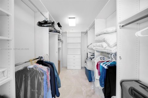 Condominio en alquiler en Miami Beach, Florida, 3 dormitorios, 215.53 m2 № 2058334 - foto 12