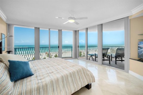 Condominio en alquiler en Miami Beach, Florida, 3 dormitorios, 215.53 m2 № 2058334 - foto 10