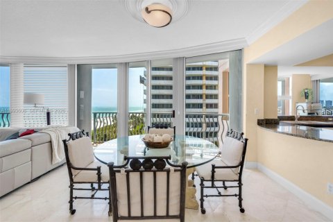 Condominio en alquiler en Miami Beach, Florida, 3 dormitorios, 215.53 m2 № 2058334 - foto 3