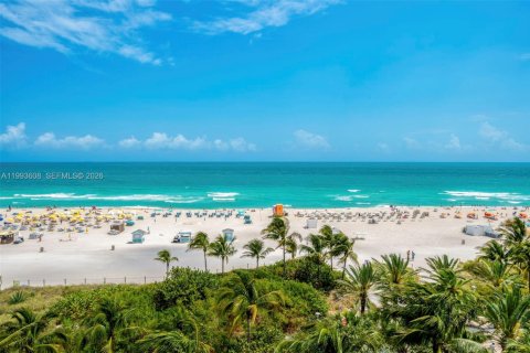 Condominio en Miami Beach, Florida, 3 dormitorios  № 2058334