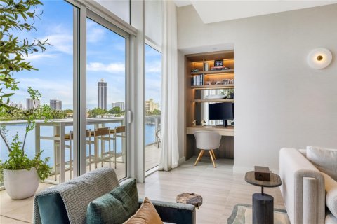 Condominio en venta en Miami Beach, Florida, 3 dormitorios, 247.86 m2 № 2434211 - foto 7