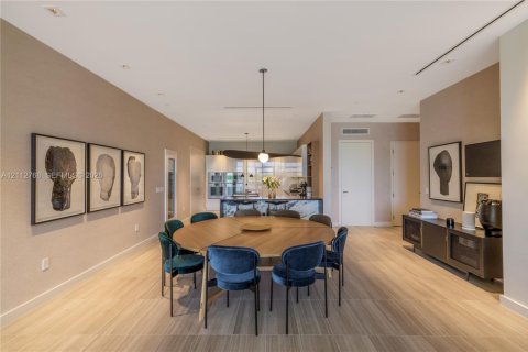 Condominio en venta en Miami Beach, Florida, 3 dormitorios, 247.86 m2 № 2434211 - foto 8